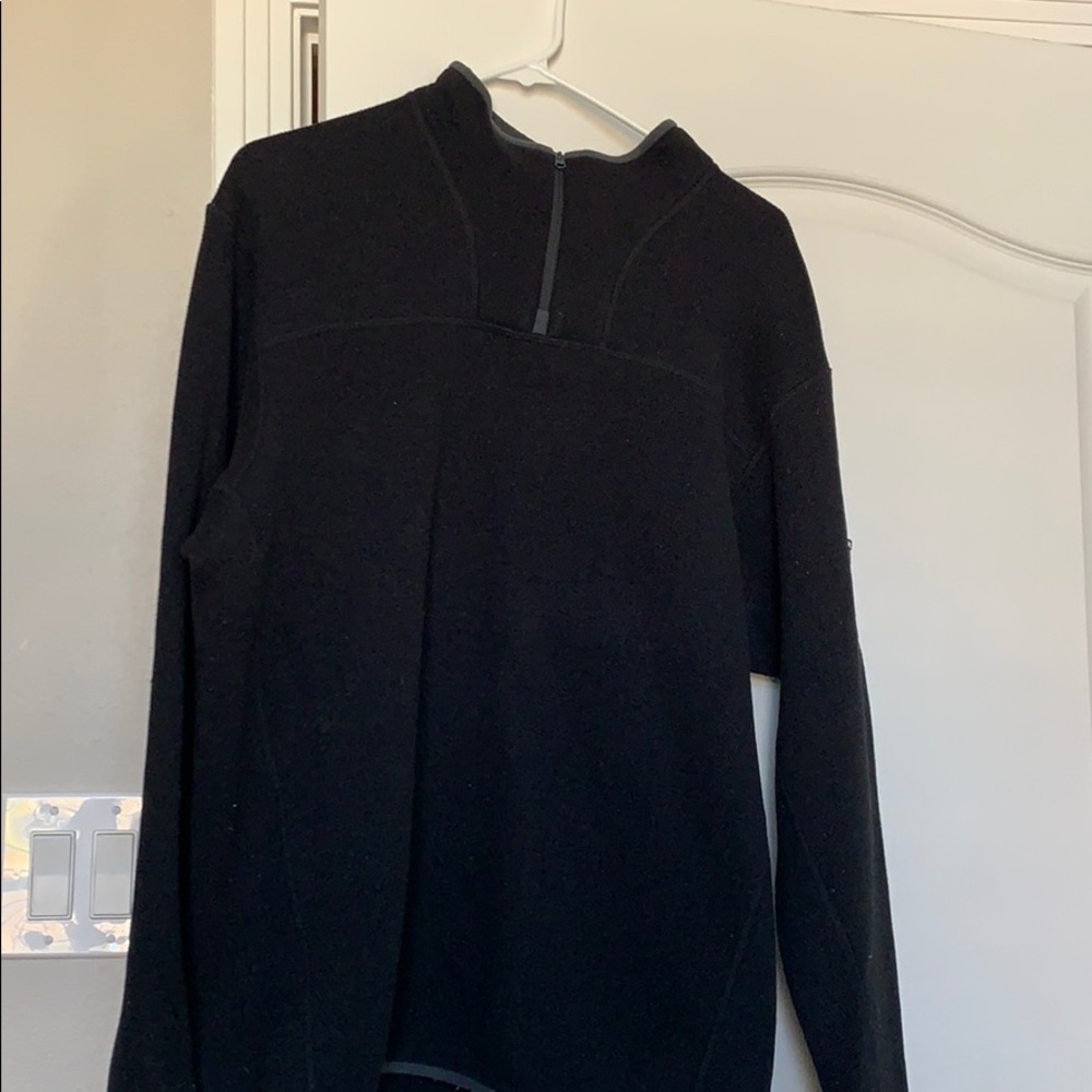 Arcteryx Men’s 1/4 zip pullover